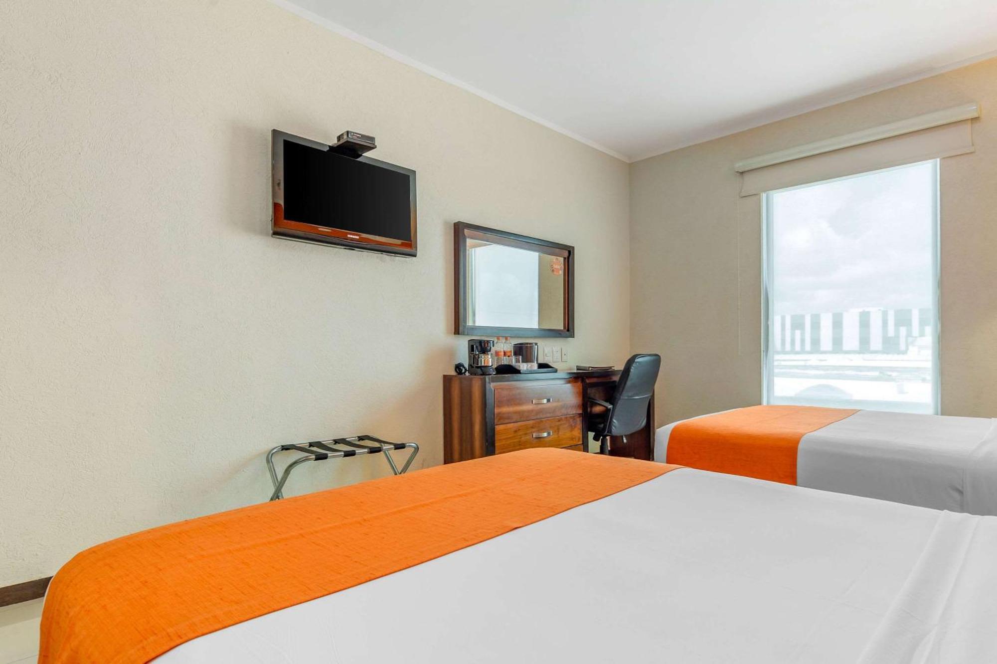 Comfort Inn Cancun Aeropuerto Exteriér fotografie